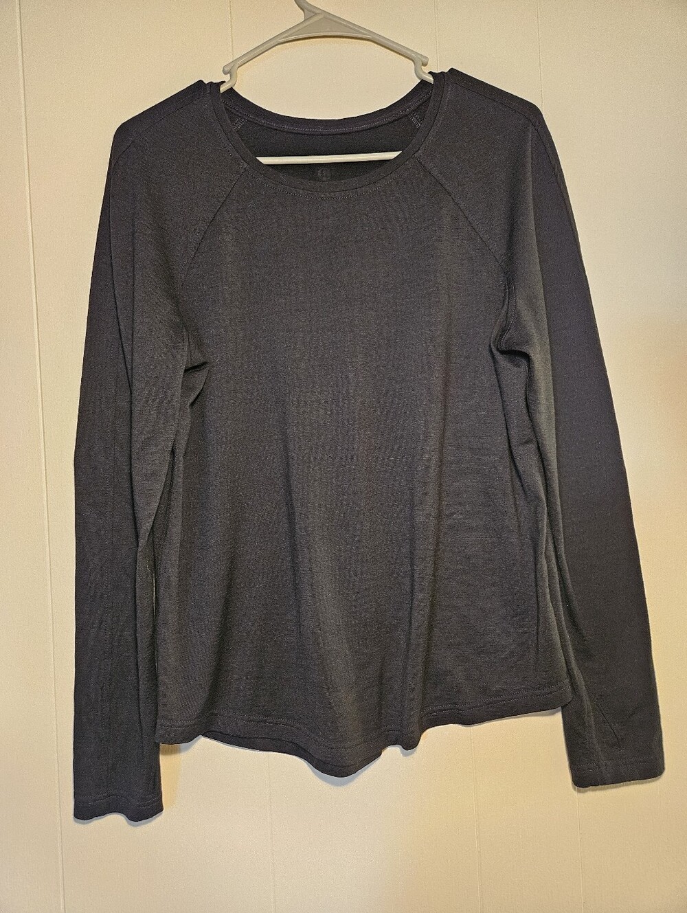 lululemon athletica Long Sleeve Crew Neck Top - Black
